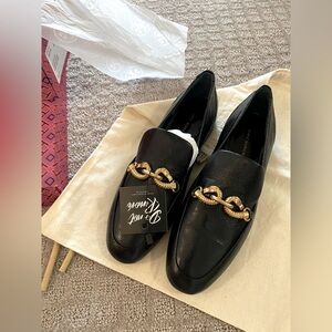 NWT Tory Burch Leather Loafers 7M